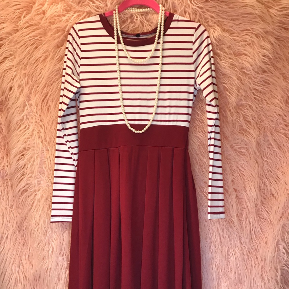 🌷Striped fit and flare Boutique Dress 🌷